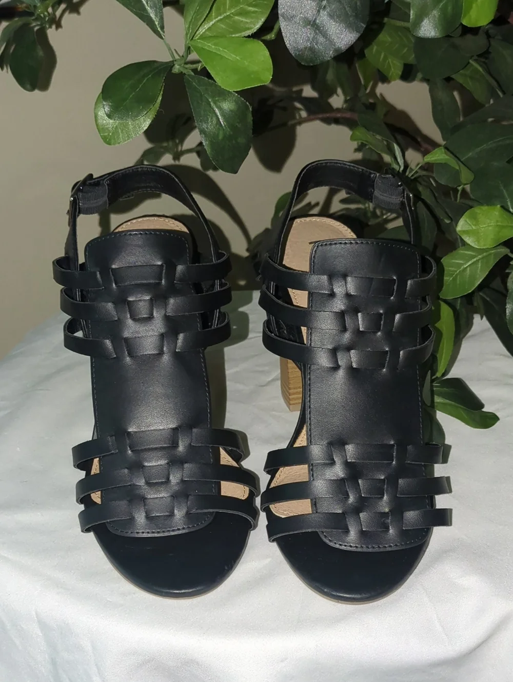 Report Black Strappy Heeled Sandals EUC